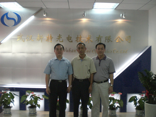 武漢留學生創(chuàng)業(yè)園領(lǐng)導來我司考察