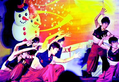 省海外歸國(guó)留學(xué)人員聯(lián)誼會(huì)舉行迎新晚會(huì)